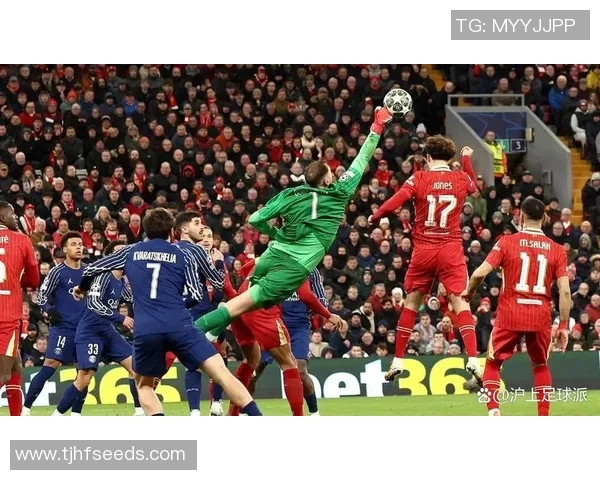 欧联杯激战巴黎圣日耳曼逆转那不勒斯补时绝杀引爆全场激情