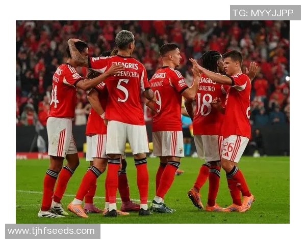 德甲精彩对决曼联逆转巴黎圣日耳曼6-2绝杀瞬间引爆全场战术解析