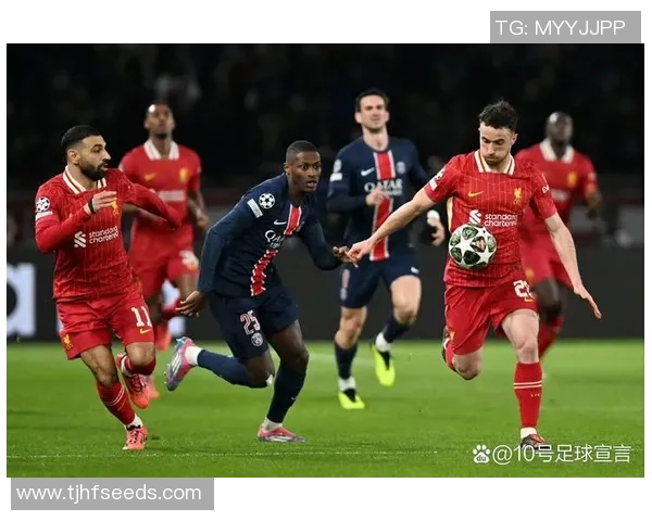 德甲激战：巴黎圣日耳曼险胜曼城引发争议判罚全场沸腾